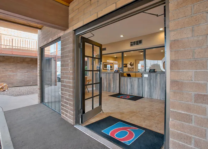 Hotel 6 Az Willcox